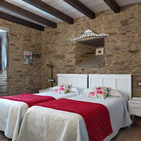 Casa Do Horreo * O Pino